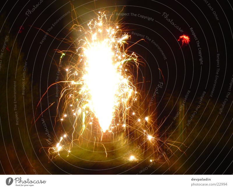 Sprühfeuerwerk #1 Silvester u. Neujahr Langzeitbelichtung Nacht Licht Feuerwerk Feste & Feiern Reaktionen u. Effekte