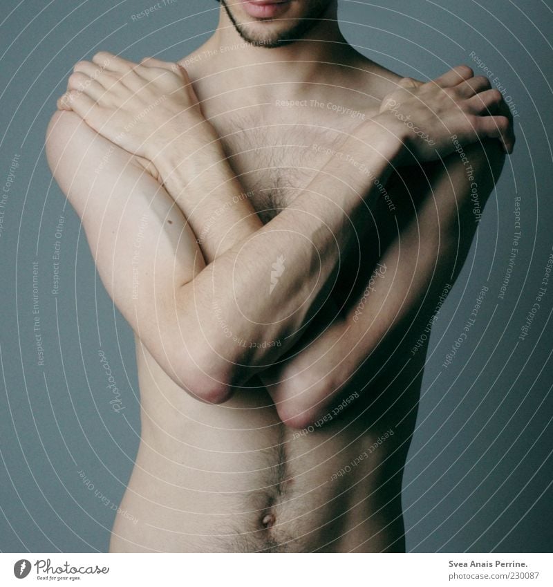 450. maskulin Körper Haut 1 Mensch 18-30 Jahre Jugendliche Erwachsene außergewöhnlich einzigartig kalt nackt Farbfoto Studioaufnahme Hintergrund neutral