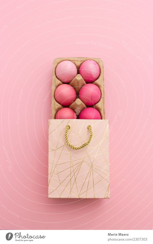 Gefärbte Ostereier verschenken in Geschenktüte Lebensmittel Ei Design Ostern Essen Feste & Feiern ästhetisch elegant frisch schön rosa Freude Inspiration