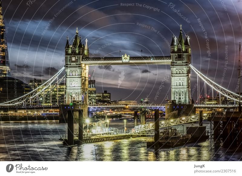 treasure hunt Tourismus Sightseeing Städtereise Architektur London Großbritannien England Europa Stadt Hauptstadt Brücke Bauwerk Sehenswürdigkeit Tower Bridge