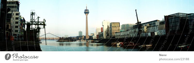 Medienhafen Panorama Europa Düsseldorf Hafen Häser Wasser Himmel Fernsehturm