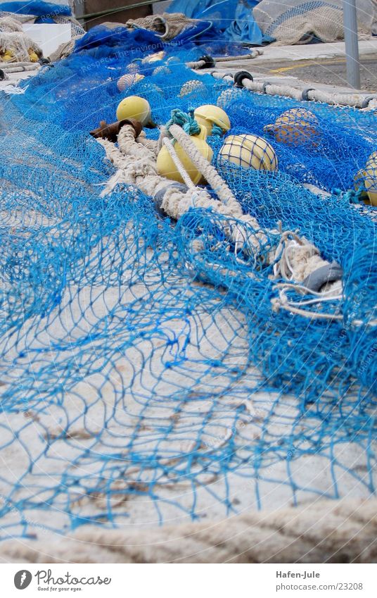 Blauer Hafen Fischer gelb Meer Europa Netz blau Seil
