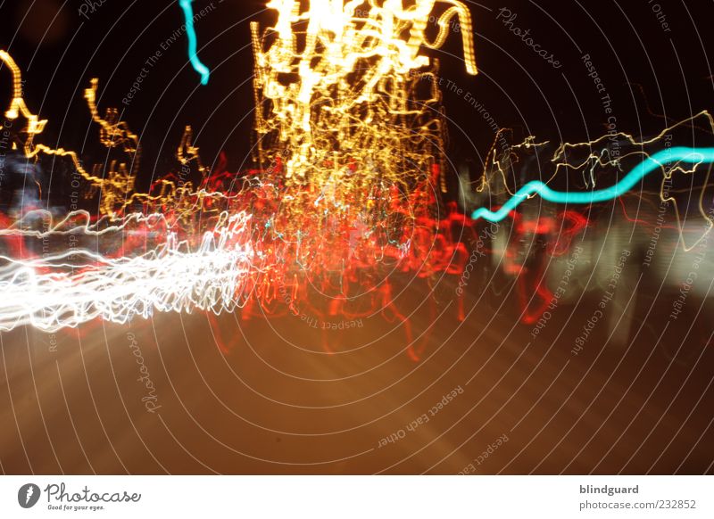 Ride The Lightning Verkehr Straße Bewegung Geschwindigkeit mehrfarbig Farbfoto Außenaufnahme Experiment Menschenleer Abend Nacht Kunstlicht Kontrast