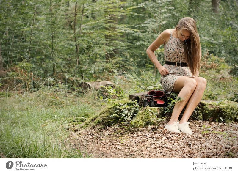 #233138 schön Freizeit & Hobby Ausflug Sommer Junge Frau Jugendliche Erwachsene Leben Mensch 18-30 Jahre Natur Pflanze Baum Sträucher Wald Kleid brünett