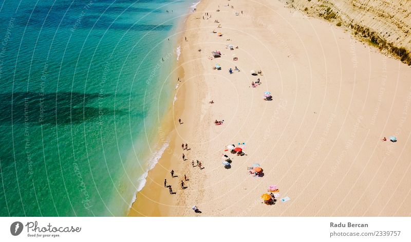 Luftaufnahme von fliegenden Drohnen von Menschen am Strand Lifestyle exotisch Wellness Schwimmen & Baden Ferien & Urlaub & Reisen Freiheit Sommer Sommerurlaub