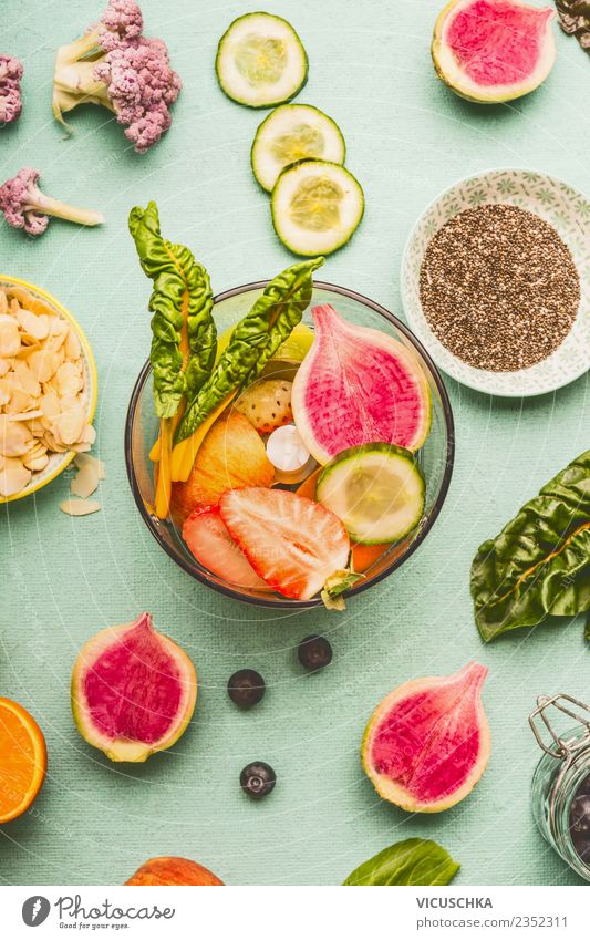 Obst und Gemüse in Mixer für gesundes Smoothie Lebensmittel Frucht Getränk Stil Design Gesundheit Gesunde Ernährung Sommer Häusliches Leben Tisch Küche Desaster