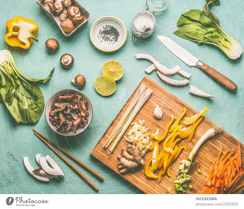 Asiatische küche, Zutaten Lebensmittel Gemüse Salat Salatbeilage Kräuter & Gewürze Ernährung Mittagessen Asiatische Küche Geschirr Schalen & Schüsseln Messer