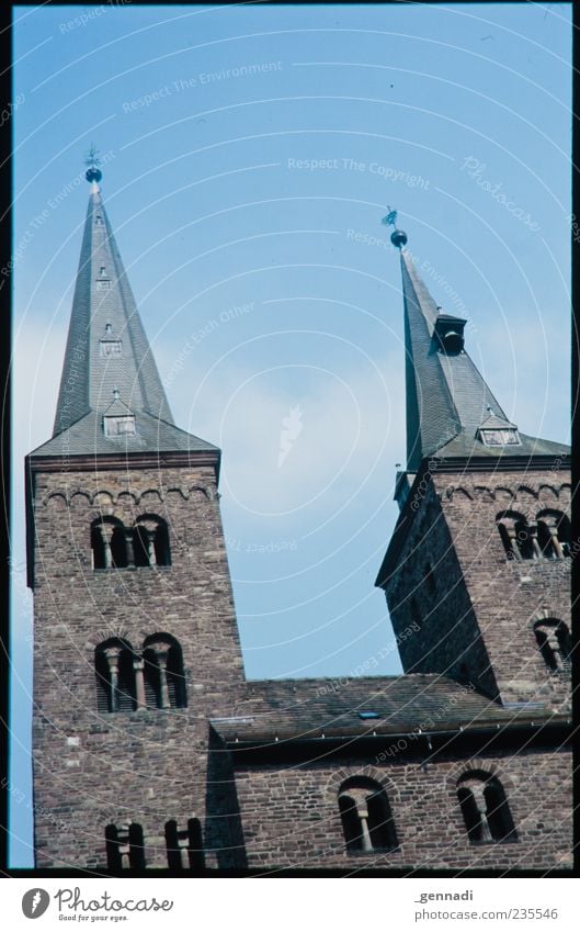 Initiative "Offene Kirchen" Himmel Schönes Wetter Höxter Kleinstadt Sehenswürdigkeit Wahrzeichen Denkmal blau Tugend Kraft Glaube St.Kiliani Evangelium heilig