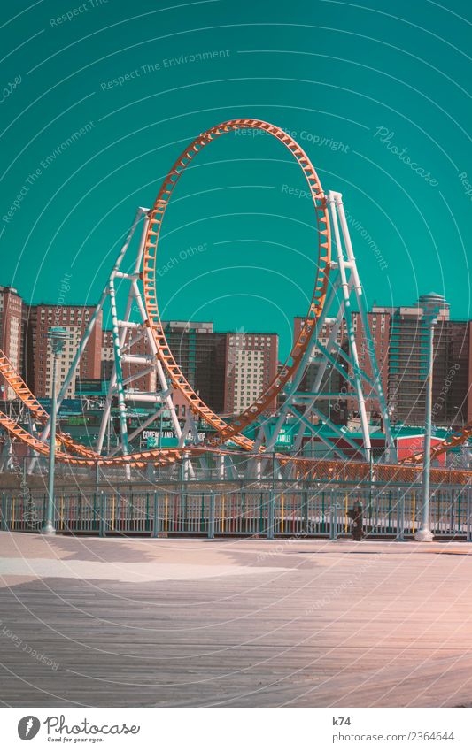 NYC - Luna Park Coney Island - Roller Coaster Jahrmarkt New York City USA Hauptstadt Stadtrand Menschenleer Haus Fassade außergewöhnlich frisch Originalität
