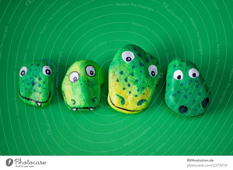 Monstersteine | grün Kunst Tier Krokodil Drache 4 Tiergruppe Tierfamilie Stein außergewöhnlich einzigartig lustig bemalt gebastelt Kreativität Idee
