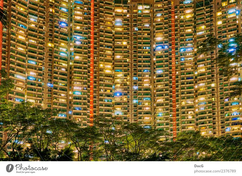 Hong Kong - Tung Chung - Tower Blocks Stil Design Leben Häusliches Leben Wohnung Haus Stadt überbevölkert Hochhaus Bauwerk Gebäude Architektur Fassade Balkon