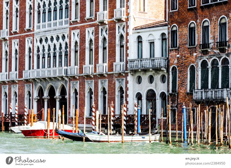 mein Haus, mein Boot... Ferien & Urlaub & Reisen Tourismus Ausflug Sightseeing Städtereise Sommer Sommerurlaub Wasser Kanal Wasserstraße Venedig Italien Stadt