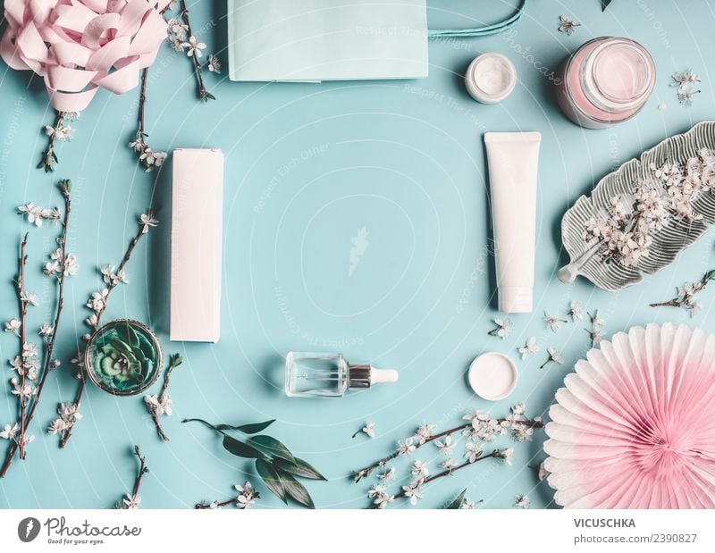 Beauty Hintergrund mit Kosmetik und Blumen kaufen Stil Design schön Körperpflege Parfum Creme Gesundheit Wellness Spa Freizeit & Hobby Sommer Tisch Mode trendy
