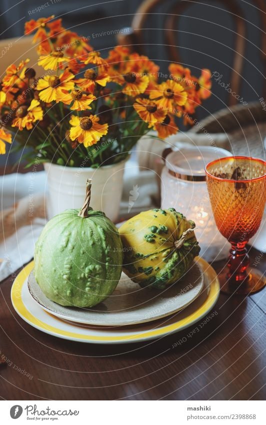 herbstliche traditionelle Tischdekoration für Thanksgiving Gemüse Abendessen Dekoration & Verzierung Feste & Feiern Erntedankfest Halloween Herbst Blume Blatt