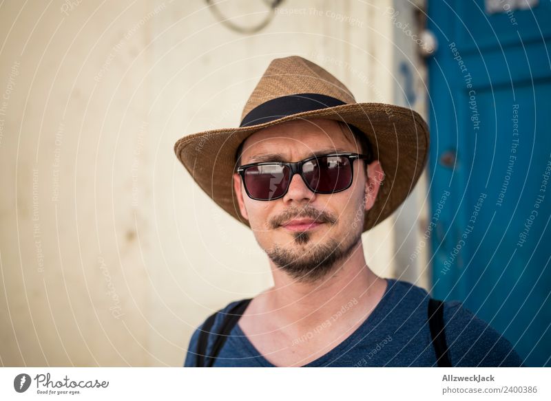 Portrait von Mann mit Sonnenbrille und Panamahut Mittelamerika Havanna Kuba Ferien & Urlaub & Reisen Reisefotografie Sommer Schönes Wetter Strohhut Hut 1 Mensch