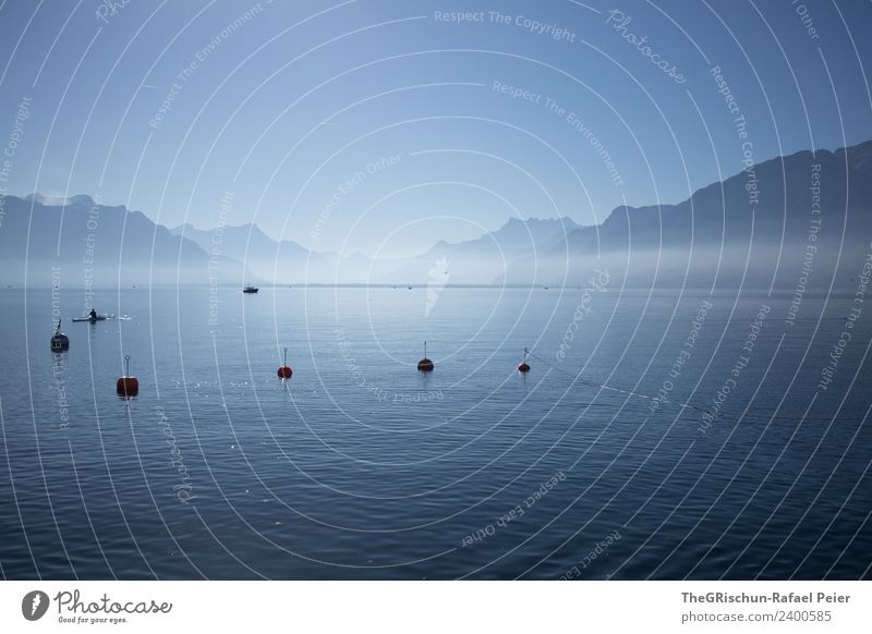 Genfersee Umwelt Natur Landschaft blau grau schwarz See Genfer See Wasser Berge u. Gebirge Dunst Boje Himmel Farbfoto Außenaufnahme Menschenleer