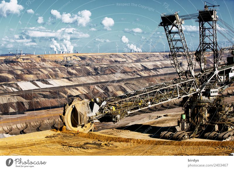Das Monster von Garzweiler Arbeit & Erwerbstätigkeit Bergarbeiter Arbeitsplatz Industrie Energiewirtschaft Kohlekraftwerk Braunkohlenbagger Löffelbagger Mann