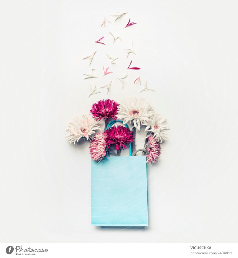 Schöne Blumen in blauer Geschenktüte kaufen Design exotisch Leben Sommer Valentinstag Muttertag Hochzeit Geburtstag Natur Blatt Blüte Dekoration & Verzierung