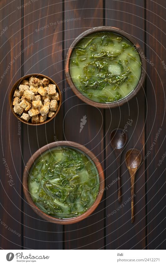 Mangold-Suppe und Croutons Gemüse Eintopf Vegetarische Ernährung frisch Beta vulgaris pflanzlich Stengel Lebensmittel Begleitung Gesundheit mediterran