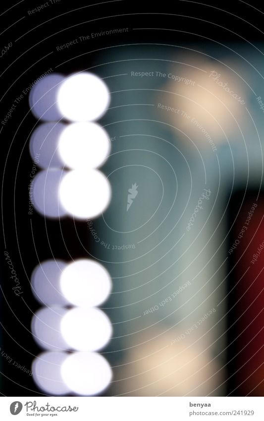 six dots Zeichen leuchten Lichtspiel Lichtschein Punkt Reflexion & Spiegelung Farbfoto Gedeckte Farben Innenaufnahme Experiment Muster Menschenleer