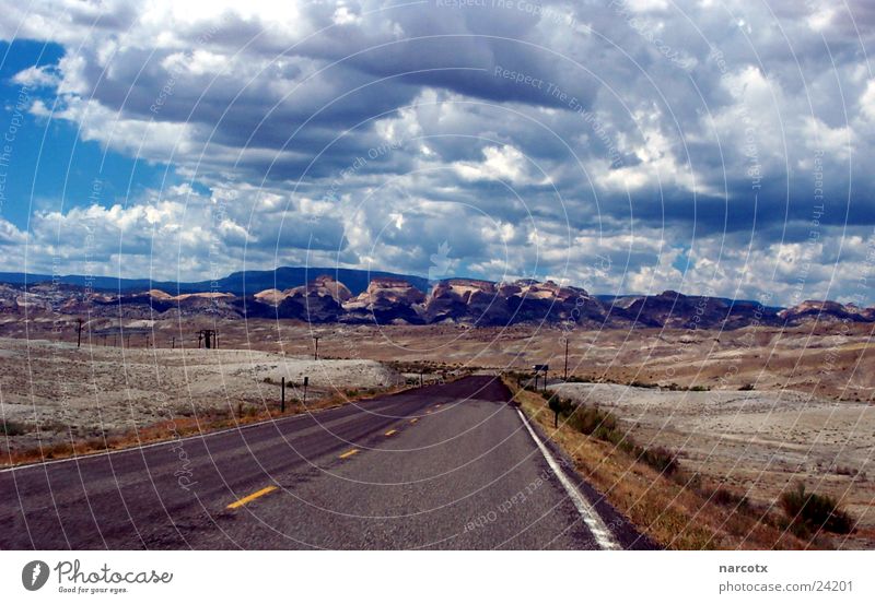 street [2] leer Amerika Südwest schlechtes Wetter Straße USA Wolken Einsamkeit karg Berge u. Gebirge