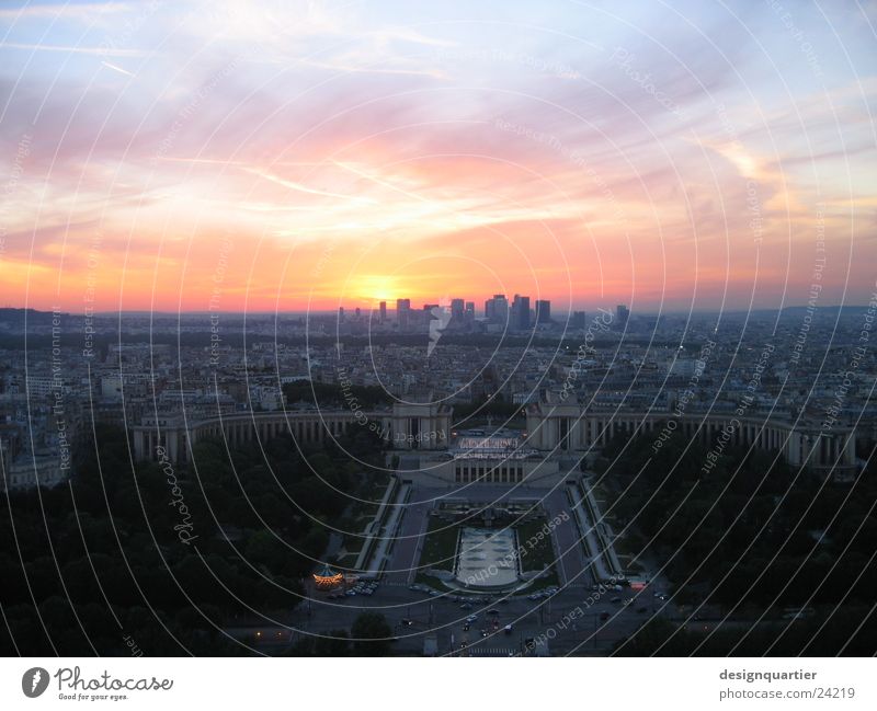 Sonnenuntergang in Paris vom Eifelturm Tour d'Eiffel Färbung Frankreich Europa Turm Himmel Reaktionen u. Effekte Aussicht