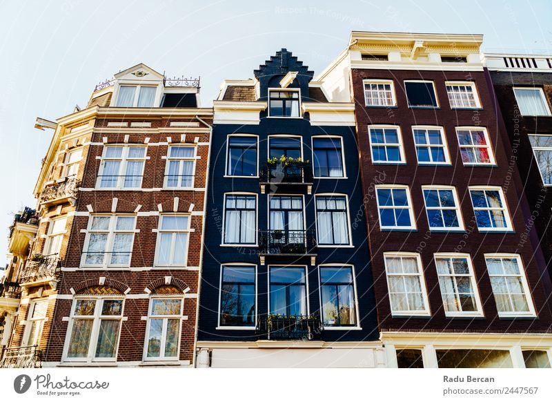 Schöne Architektur niederländischer Häuser am Amsterdamer Kanal elegant Stil Design Ferien & Urlaub & Reisen Tourismus Sightseeing Städtereise Sommer