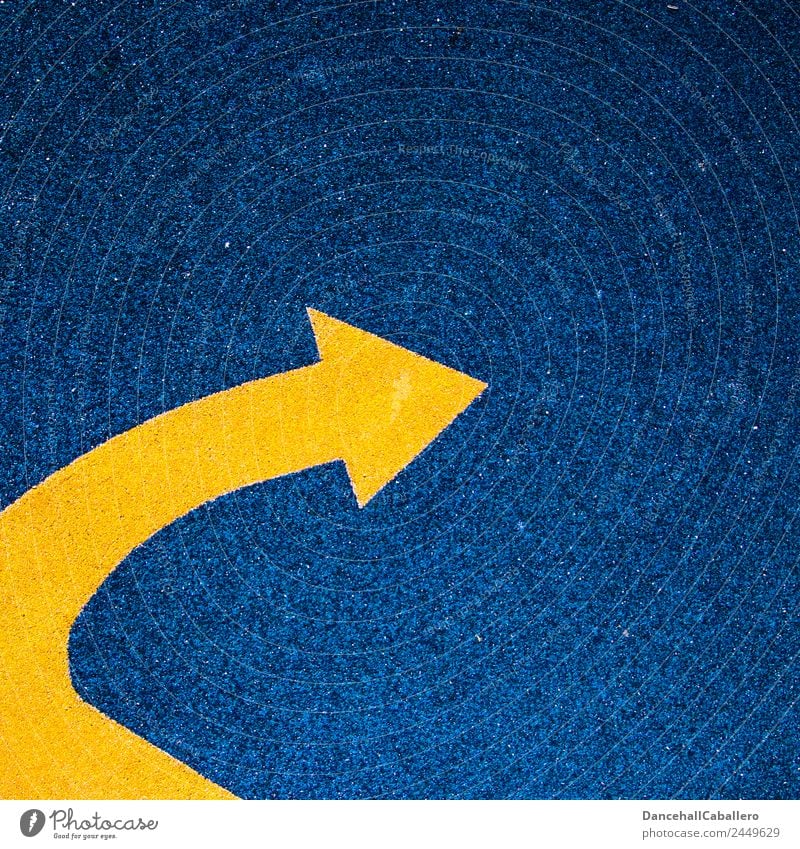 richtungweisend... Linie Pfeil blau gelb Bewegung Perspektive Politik & Staat Wege & Pfade Richtung Richtungswechsel Geometrie abbiegen Zukunft wegweisend