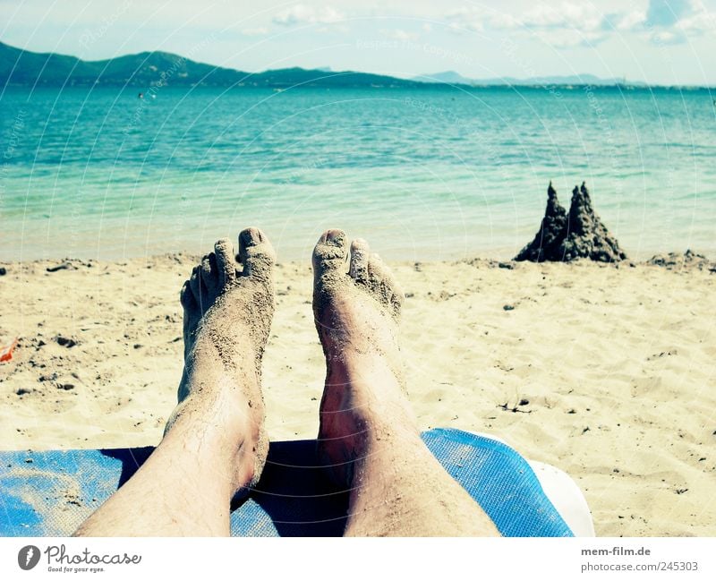 relax Ferien & Urlaub & Reisen Erholung Sandburg Liegestuhl Strand Pause beine hochlegen buddeln Kinderspiel Sandspielzeug