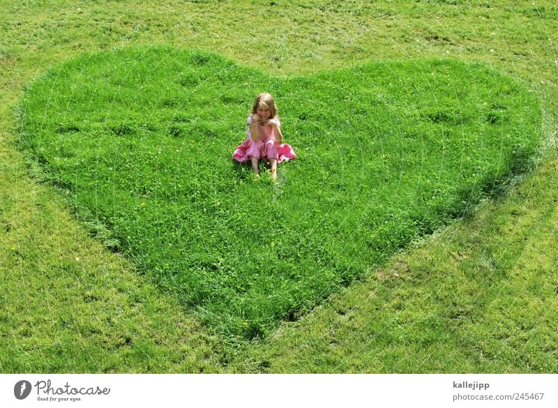 ein herz für kinder Garten Mensch Mädchen Kindheit Leben 1 8-13 Jahre Park Wiese Zeichen Herz hocken sitzen Liebe Schutz Vertrauen Fürsorge nachhaltig