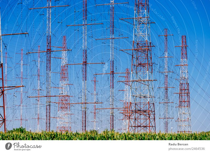 Hochspannungs-Strommast Strommast Turm elektrisch Kraft Spannung Höhe Elektrizität Übertragung Energie Linie Industrie Pylon Technik & Technologie Himmel