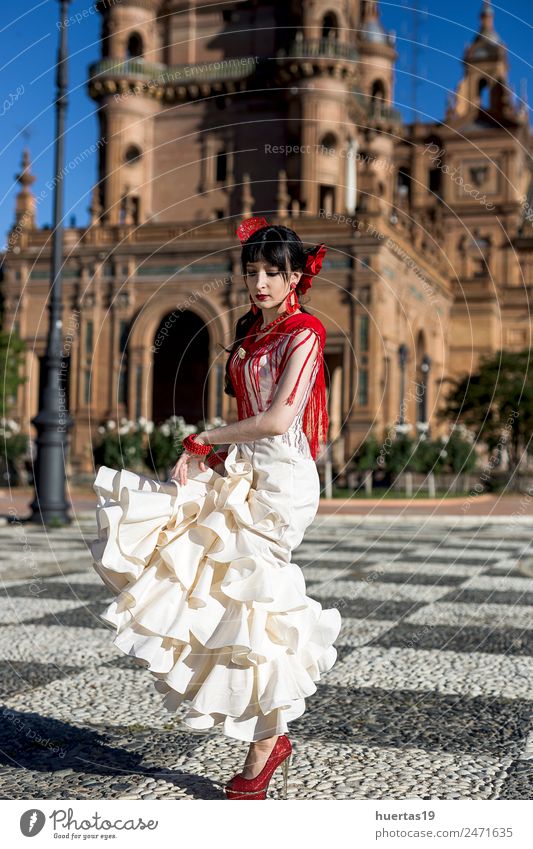 Junge Eleganz Flamenco-Tänzerin elegant Glück schön Tanzen feminin Frau Erwachsene Kultur Blume Mode Kleid Leidenschaft Flamencotänzer Spanien Spanisch Sevilla