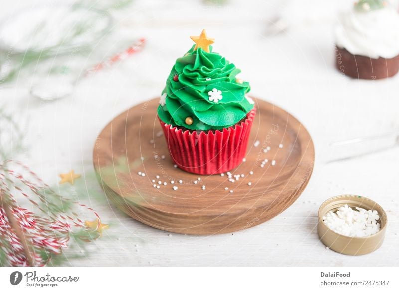 Muffin Weihnachtsbaum Dessert Winter Dekoration & Verzierung Feste & Feiern Weihnachten & Advent Baum hell grün weiß Farbe backen Kuchen Sahne Cupcake festlich