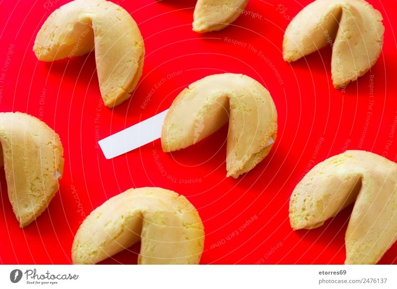 Glückskekse Lebensmittel Dessert Süßwaren Plätzchen Asiatische Küche frisch Gesundheit gut süß rot Chinesisch Muster Schreibpapier Mitteilung Papier Tradition
