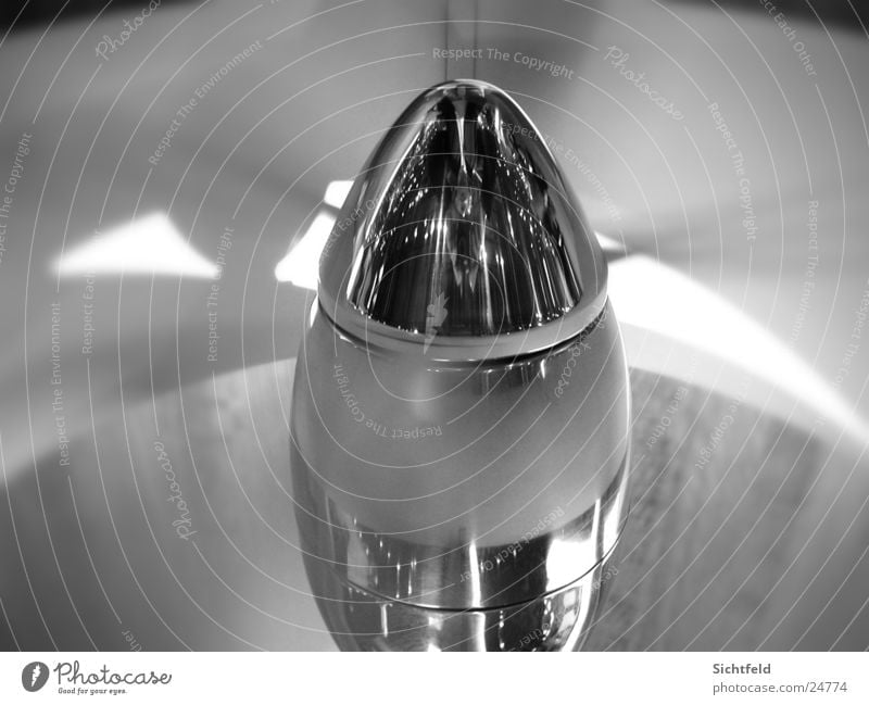 Ventilator Chrom Genf Schweiz Reflexion & Spiegelung Fototechnik Schwarzweißfoto Geschwindigkeit Detailaufnahme Reflektion