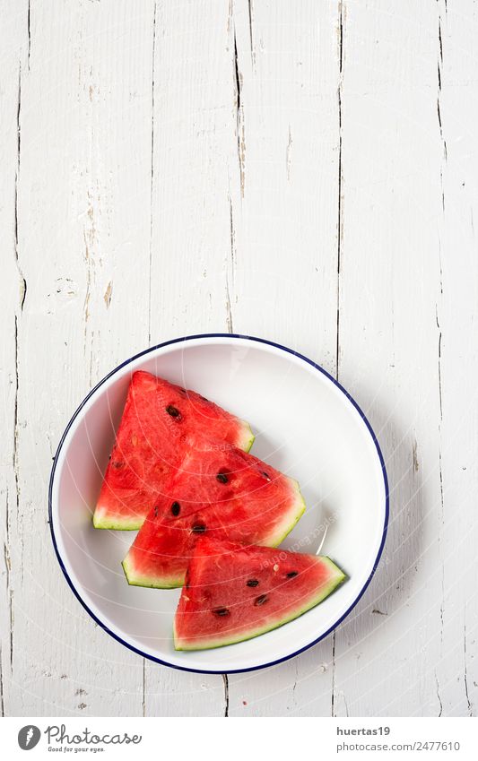 Wassermelone lecker frische Sommerfrüchte Lebensmittel Gemüse Frucht Frühstück Diät Saft Teller Gesundheit Gesunde Ernährung sauer rot weiß Ackerbau Entzug