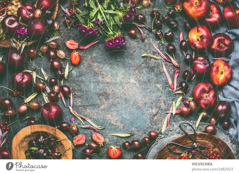 Sommer saisonale Beeren und Obst Rahmen Lebensmittel Frucht Dessert Ernährung Bioprodukte Vegetarische Ernährung Schalen & Schüsseln Stil Design Gesundheit