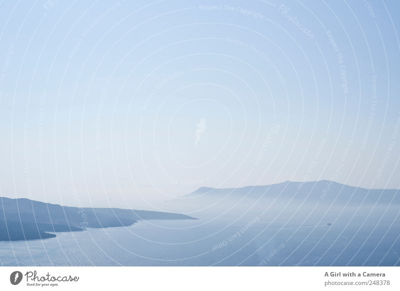 Santorini Bay Umwelt Natur Landschaft Wolkenloser Himmel Sommer Schönes Wetter Felsen Berge u. Gebirge Küste Bucht Insel authentisch elegant Freundlichkeit
