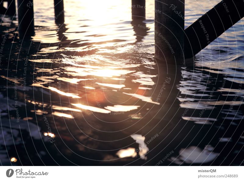 Steg. Umwelt ästhetisch Anlegestelle Wasser Natur schön Momentaufnahme Gardasee Italien Wellen Wellengang Reflexion & Spiegelung ruhig Sommer Sommerurlaub