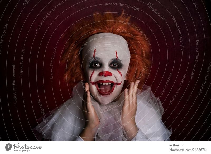 lächelnder Junge, verkleidet wie ein Clown. Lifestyle Ferien & Urlaub & Reisen Entertainment Party Veranstaltung Feste & Feiern Halloween Mensch maskulin Kind