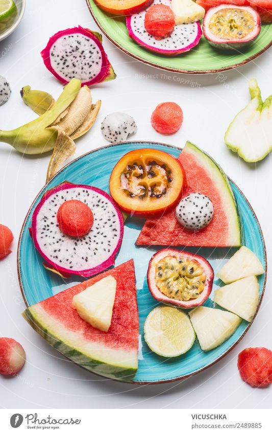 Teller mit exotische Obst und Wassermelone Lebensmittel Frucht Apfel Orange Ernährung Frühstück Bioprodukte Stil Design Gesundheit Gesunde Ernährung Obstteller