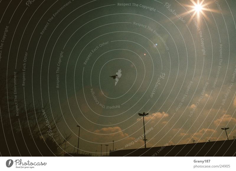 Flieger grüß mir die Sonne! Flugzeug Ferien & Urlaub & Reisen Beginn Stil Werbefachmann Plakat Panorama (Aussicht) Luftverkehr Technik & Technologie Himmel