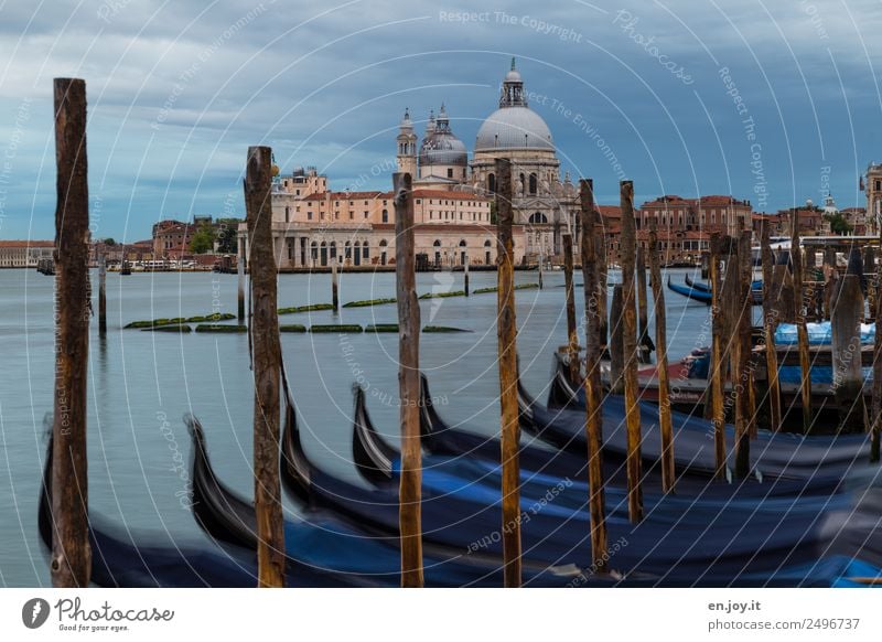 rumgondeln Ferien & Urlaub & Reisen Sightseeing Städtereise Sommerurlaub Wolken Sonnenaufgang Sonnenuntergang Meer Venedig Italien Europa Stadt Hafenstadt