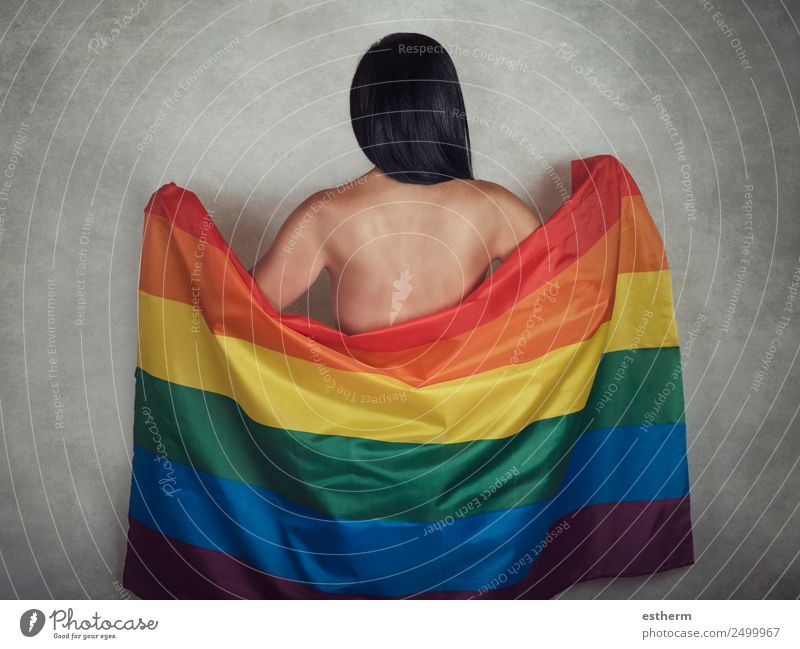 LGTB Schwulenstolz Lifestyle Freude Freiheit Feste & Feiern Mensch feminin Homosexualität Junge Frau Jugendliche Erwachsene 1 30-45 Jahre Fahne Liebe Sex