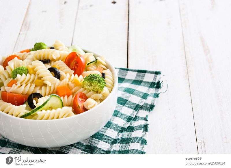 Nudelsalat Lebensmittel Gesunde Ernährung Speise Foodfotografie Gemüse Salat Kopfsalat Salatbeilage Teigwaren Backwaren Vegetarische Ernährung