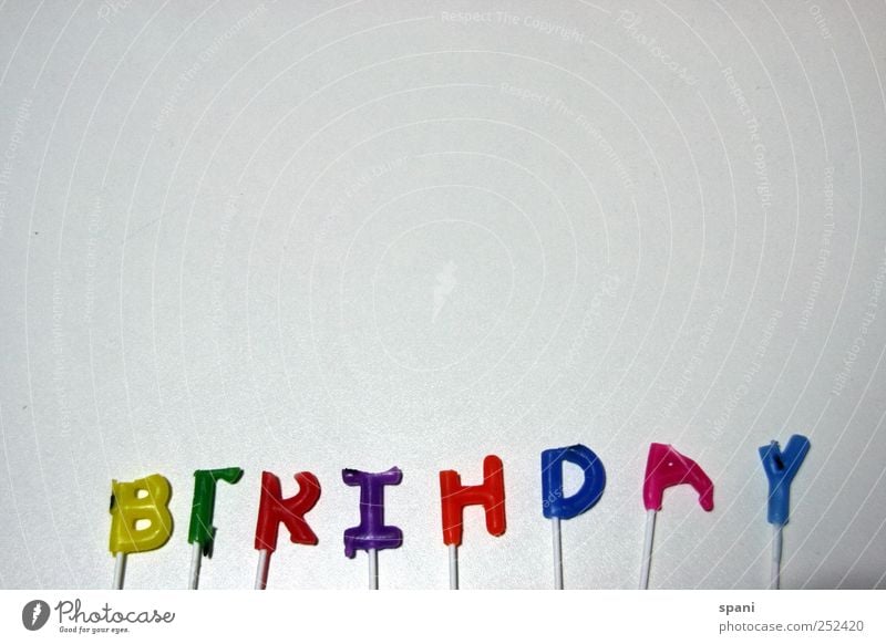happy... Zeichen Freude Happy Birthday Geburtstag Schriftzeichen Kerze Glückwünsche Blitzlichtaufnahme