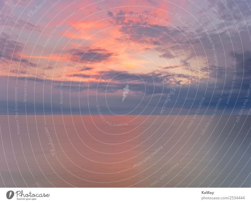 Stimmungsvoller Sonnenuntergang an der Ostseeküste Ferien & Urlaub & Reisen Meer Natur Landschaft Wasser Himmel Wolken Horizont Sonnenaufgang Wetter Küste nass