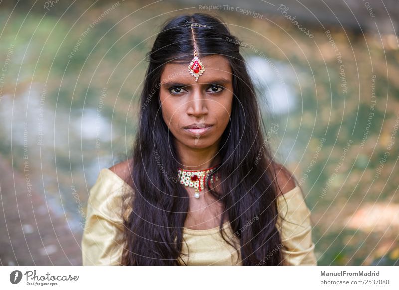 Traditionelles Indisches Frauenporträt Ein Lizenzfreies Stock Foto Von Photocase