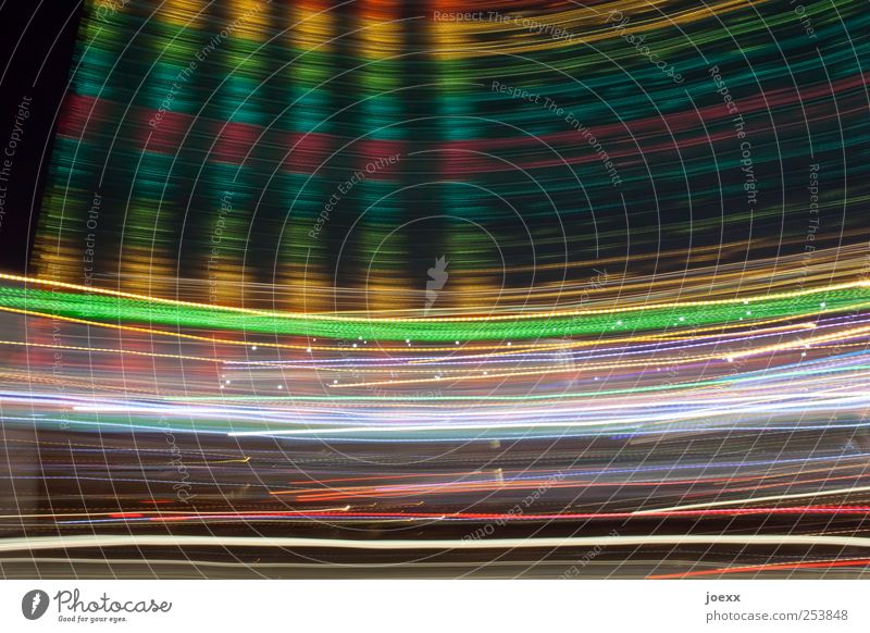 Grünstreifen Nachtleben Entertainment Bewegung Farbe Surrealismus Lichtspiel Schweif Farbfoto mehrfarbig Experiment Muster Menschenleer Lichterscheinung