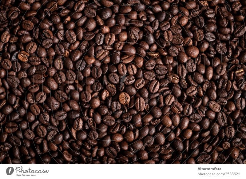 Von oben Kaffeebohnen texturierter Hintergrund Getreide Frühstück Lifestyle Liebe dunkel frisch heiß lecker natürlich braun Energie Farbe arabica aromatisch